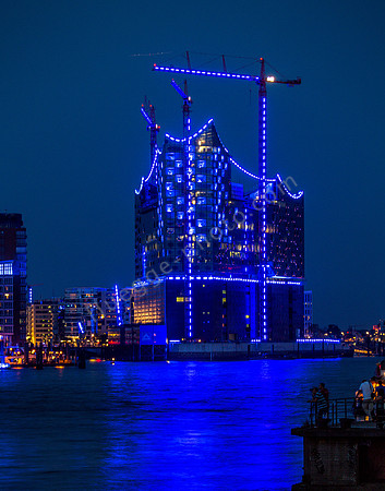 Elbphilharmonie bei Nacht