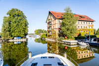 Stadthafen von Neustrelitz mit ehemaligem Speicher