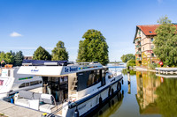 Stadthafen von Neustrelitz mit ehemaligem Speicher