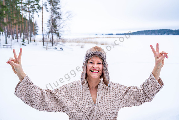 Autorin im Schnee