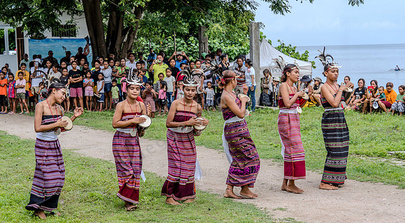 Tänzerinnen in Baucau, Ost-Timor