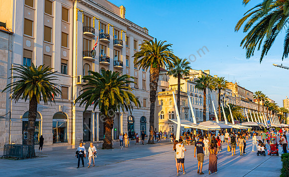 Flaniermeile am Hafen von Split