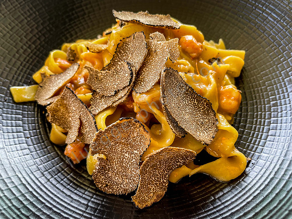 Pasta mit Trüffeln und Kvarner Scampi