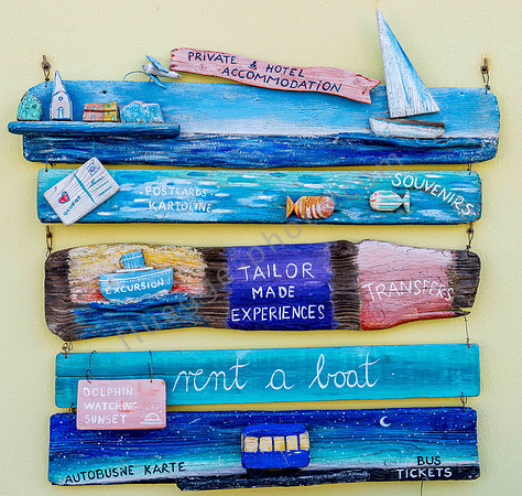 Schild eines Kunsthandwerks-Ladens in Veli Lošinj