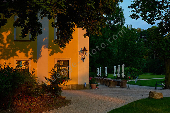 Schloss und Gut Lomnitz