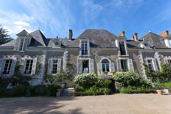 Château de Frileuse, ein Herrschaftssitz von 1830 mit 30 Hektar großem Park in Les Montils bei Blois im Loiretal