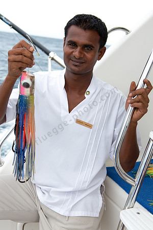 Skipper Wisham zeigt seinen schönsten Kona-Head-Köder, mit dem man die größten Fische fängt