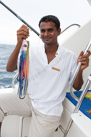 Skipper Wisham zeigt seinen schönsten Kona-Head-Köder, mit dem man die größten Fische fängt