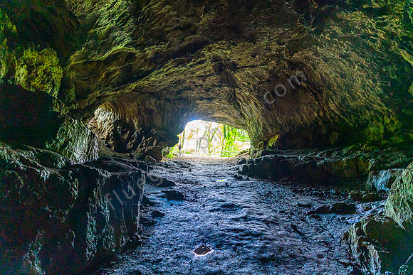 Feldhofhöhle- Sauerland