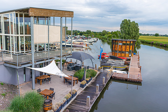 Restaurant "Rivers",Marina Marnemoende