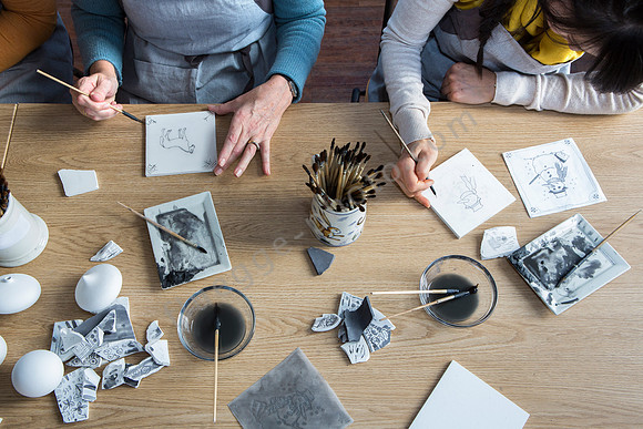Royal Delft tile painting workshop