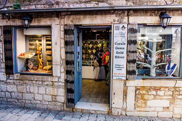 Shopping in Trogir