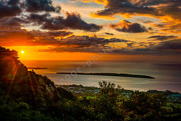 Sonnenuntergang an der Bar von Lakaz Chamarel Exclusive Lodge