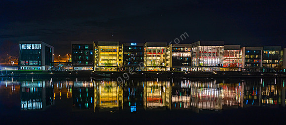Moderne Architektur am Als-Sund bei Nacht