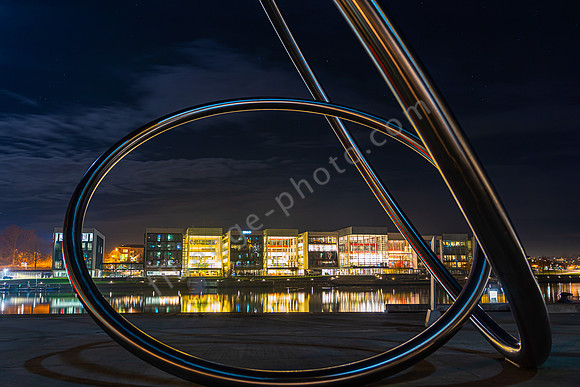 Moderne Architektur am Als-Sund bei Nacht