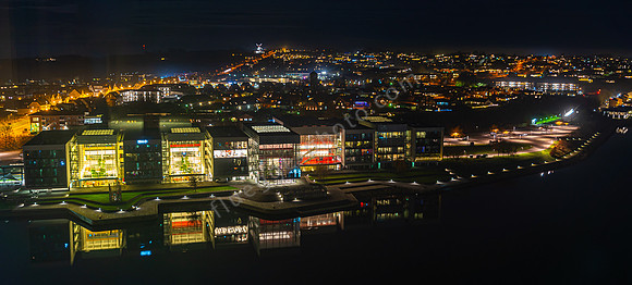 Moderne Architektur am Als-Sund bei Nacht