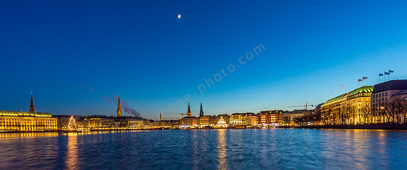Binnenalster bei Nacht