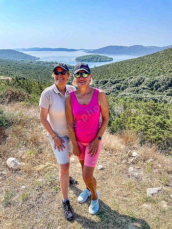 Autorin Heike (links) mit ihrer kroatischen Freundin Ranka