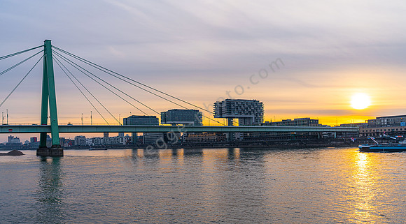 Köln - Kranhäuser