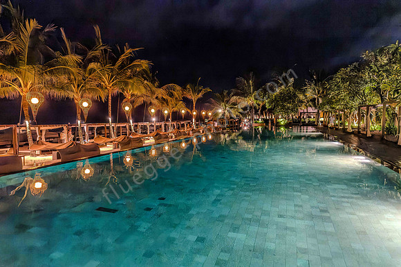 Pool im „The Apurva Kempinski Bali“