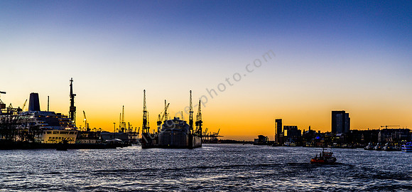 Sonnenuntergang Hamburger Hafen